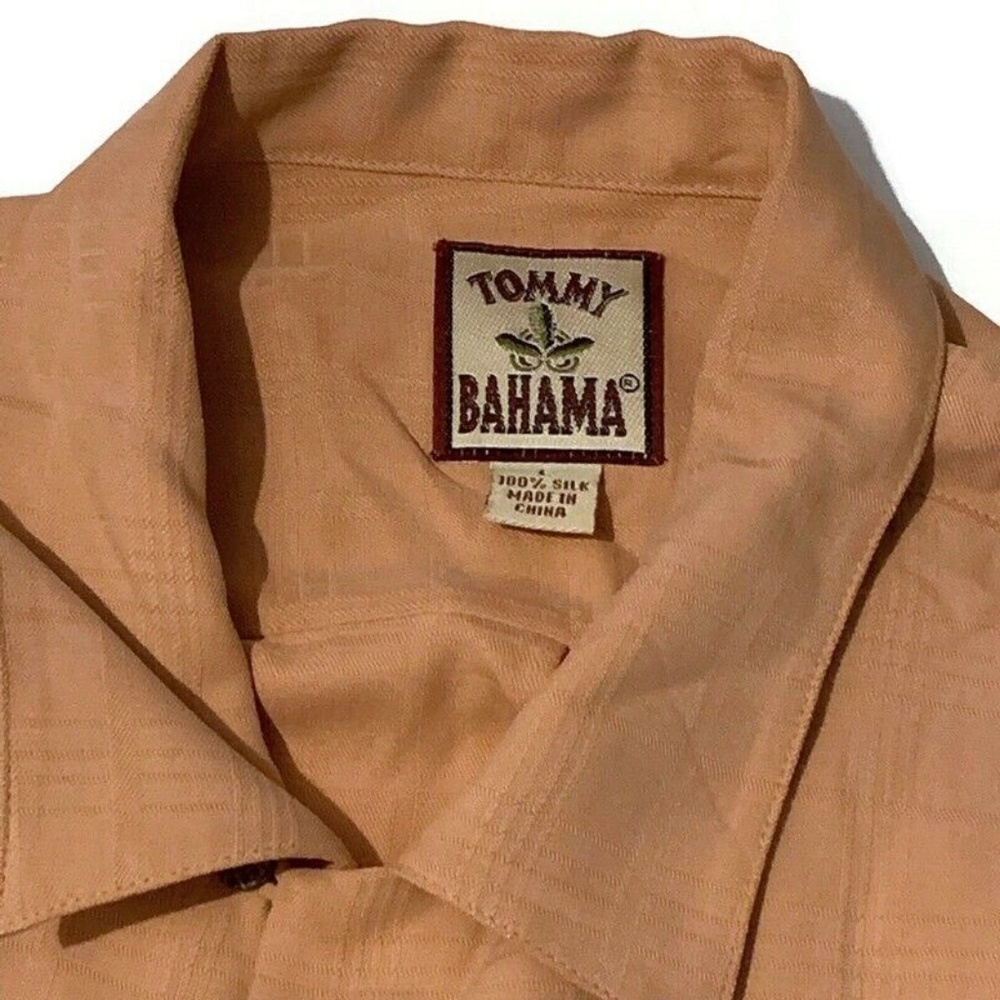 Tommy Bahama 100% SILK Camp Shirt.